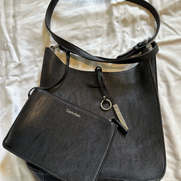 Calvin Klein Black Leather Crossbody Set - Picture 2 of 6